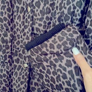 Leopard Print Puffer Jacket w Removable Hood🧥WARM!